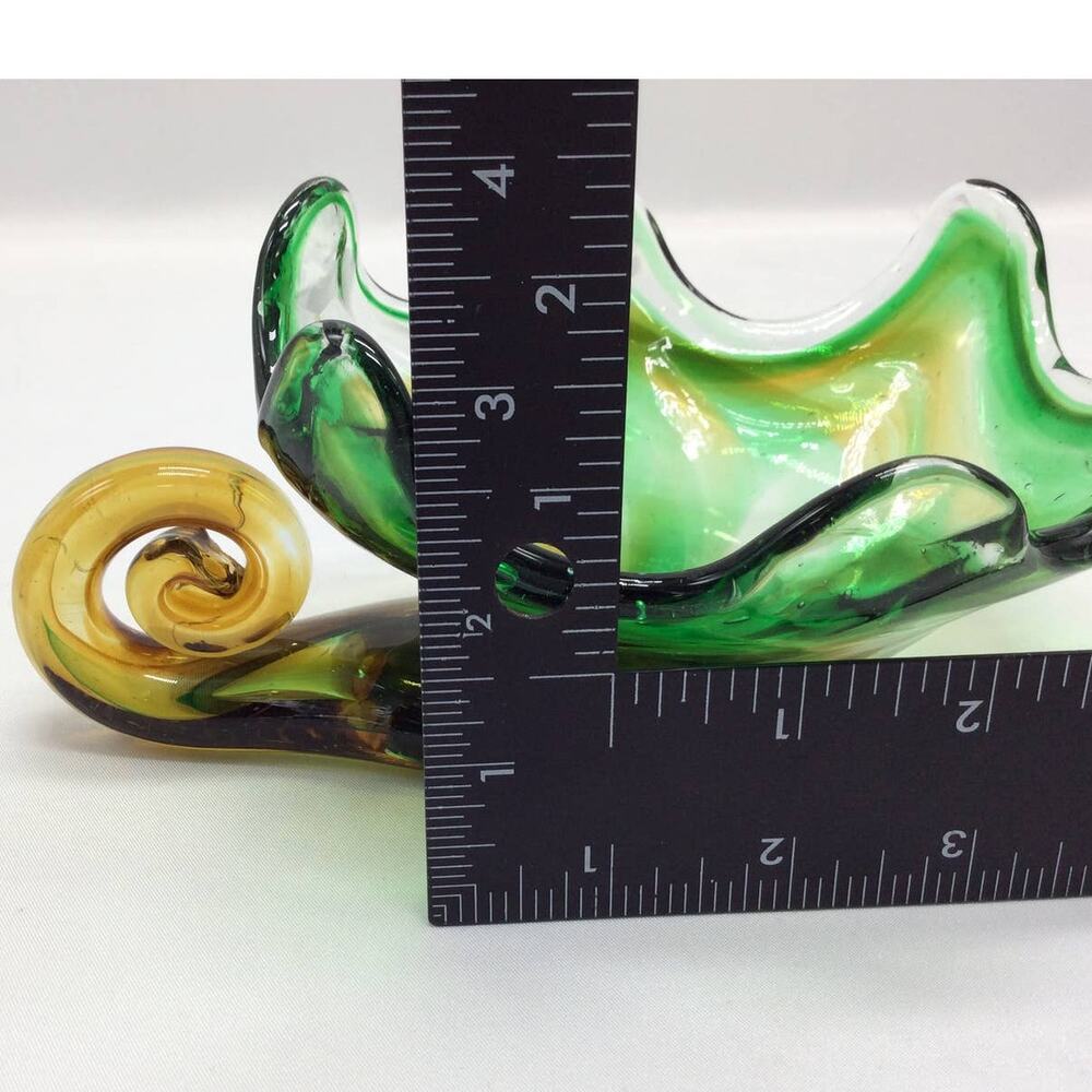 Art Glass Dish by Marigold Glassware Co. - Picture 7 of 7